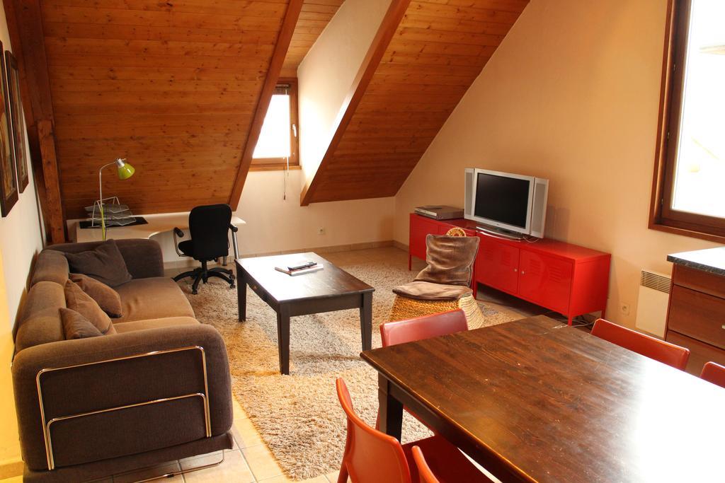 Hotel Les Z'Hirondelles Annecy Zimmer foto