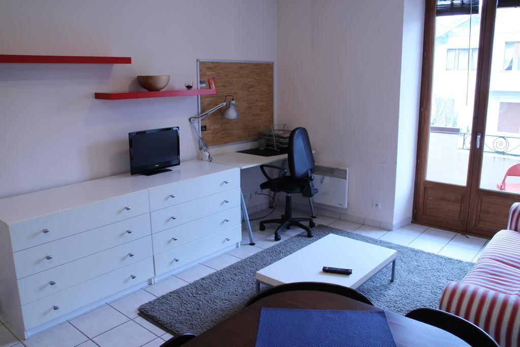 Hotel Les Z'Hirondelles Annecy Zimmer foto